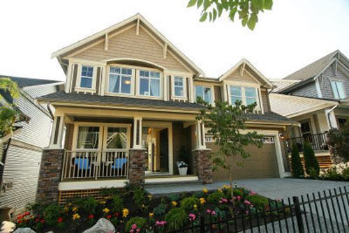 加拿大房产：温哥华商房价高涨与中国买家投资