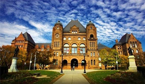 加拿大温哥华房产:买房怎样获得高投资回报率